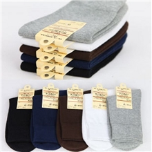 热卖品牌无印良品中腰纯色商务纯棉秋冬男袜袜子批发爆款纯棉袜