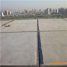 钢框架轻型屋面板