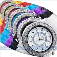 供应优质新款镶钻日内瓦硅胶手表GENEVA硅胶手表批发