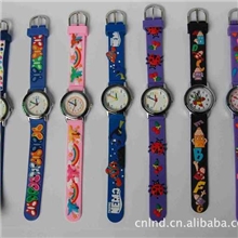厂家供应优质环保儿童表卡通手表3D环保PVC手表石英手表