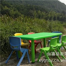 直销幼儿塑料桌椅儿童桌椅，幼儿园桌椅塑料桌子塑料椅子