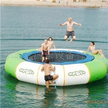 充气冰山，充气压板，充气蹦床，跳床，图片如下