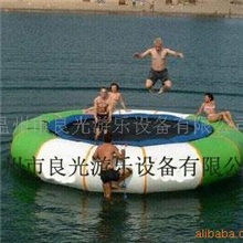 供应水上蹦床外贸原单低价出售