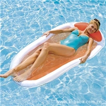 厂家供应优质环保水上充气浮床PVC水上充气浮排充气玩具厂家