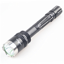 X8长期生产大功率T6强光手电筒远射王800米手电筒批发厂家