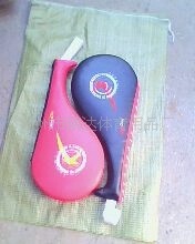 黑色红色PU仿皮散打跆拳道靶，双面拍。跆拳道道靶，手靶，散的靶