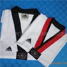 厂家低价供应优质WTF跆拳道服