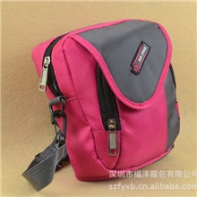 特价供应新款小挎包可当相机包零钱包运动包使用