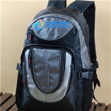 厂家直销各种旅游休闲包，颜色可按客户要求修改，量大从优