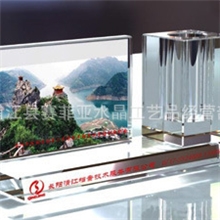 时尚新品创意礼品水晶笔筒办公礼品摆件旅游纪念品可定做