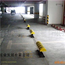 供应遥控车位锁、手动车位锁，A型车位锁，O型车位锁