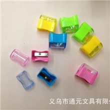 厂家直销单孔带盖卷笔刀/笔刨/手动转笔刀/削笔器简单实用低价