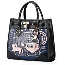 批发爆款学院风带锁单肩手提镂空经典王子公主系列时尚休闲大包