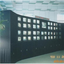 本厂承接各种机柜、机箱、电子幕墙、操作台等