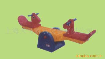 供应翘翘板，组合滑梯，充气城，淘气堡，扣件，海洋球