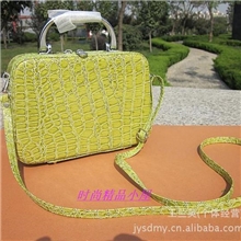 大牌石头纹化妆箱韩版小包化妆包首饰盒手提女包小斜跨包