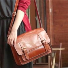 批发树膏牛皮全定型纯正剑桥包英伦风学院风带盖单肩斜挎包小版