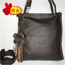 批发头层牛皮女包流苏包真皮机车包牛皮女包单肩包欧美斜挎包
