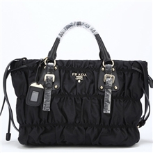 P家女包新款褶皱包女士手腕包手提包一件代发1788黑色尼龙配牛皮