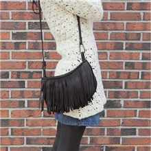 2012春季新款韩版时尚流苏小斜挎包流行包包大扣环流苏包a35