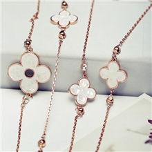 丽贝丽影欧美四叶草荧光项链韩版韩式时尚毛衣链厂家直销混批