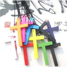 木质十字架长项链日本原宿糖果色毛衣链义乌热销小商品饰品批发