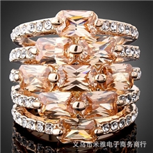 情人节礼物专柜热卖时尚饰品玫瑰金电镀香槟锆石镶嵌水钻戒指