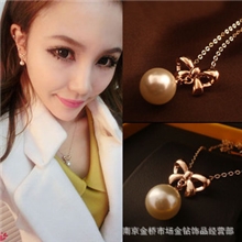 伊泰莲娜红苹果丽晶蝴蝶结珍珠韩版可爱明星同款项链吊坠