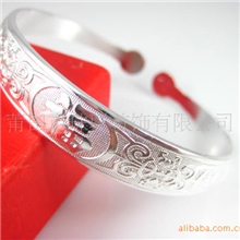 跑江湖新产品会销会议营销赠品送中老年福元宝半珠苗银手镯