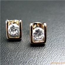 A010160钻石玫瑰金镶钻时尚耳钉优雅爆款