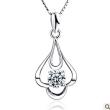 新款925纯银项链女水晶项链纯银吊坠项坠锁骨链锆石水晶纯银吊坠