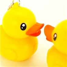 新款迷你动物园可爱小鸭子发声发光迷你电筒钥匙扣