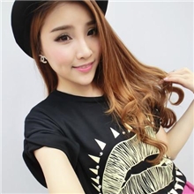 2013夏装新款柳钉装饰嘴唇图案卷袖设计短袖T恤