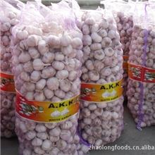 长期供应新鲜大蒜，大蒜片等等，质量上乘，欢迎选购。