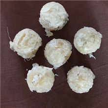 牛蛙油。牛蛙油块