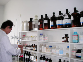 利奈唑胺（雷奈佐利吗啉恶酮165800-03-3）2013新品