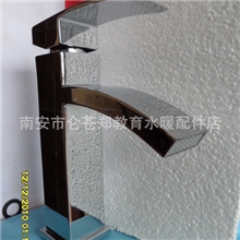 蒙娜丽莎卫浴/广东开平四方冷热脸盆龙头/四方弯咀水龙头/大四方