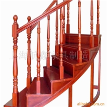 提供实木楼梯加工及定做。直楼梯．旋转楼梯，弯扶手等