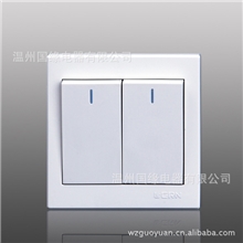 白色面板家用开关墙壁开关厂家批发量大从优开关插座贴牌