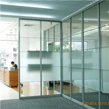 供应深圳后海办公室装修，玻璃隔断墙，电路改造布线