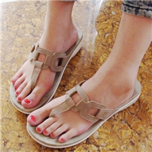 一件代发夏新款欧美外贸平底厚底夹趾人字凉拖拖简欧沙滩鞋凉鞋女