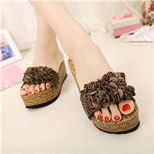 韩版夏季女士高跟罗马甜美花朵沙滩一字拖鞋潮流松糕厚底凉鞋2216