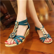 批发2013夏季新款罗马女士凉鞋小坡跟低跟女鞋欧美时尚水钻鞋子