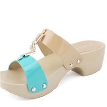 网店代理代发女鞋厂家批发2013新款水钻坡跟凉鞋松糕中跟女鞋拖鞋