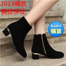 【伙拼】2013新款真皮低跟短靴磨砂皮休闲女靴粗跟单靴马丁靴