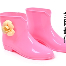 工厂直销小香经典山茶花雨鞋雨靴韩版马丁靴果冻一件代发