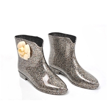 工厂直销时尚韩版小香经典雨鞋雨靴韩版女鞋马丁靴果冻一件代发