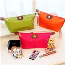 工厂直销韩国韩版化妆包可爱必备大容量水饺型化妆包大号