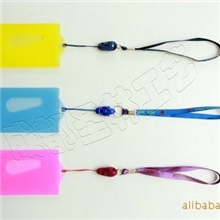 厂家供应纯色透明IC卡套、公交卡套、PVC卡套