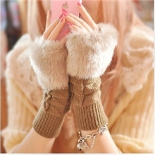 新款可爱秋冬季天露指保暖女士仿兔毛毛半指义乌毛线针织手套批发